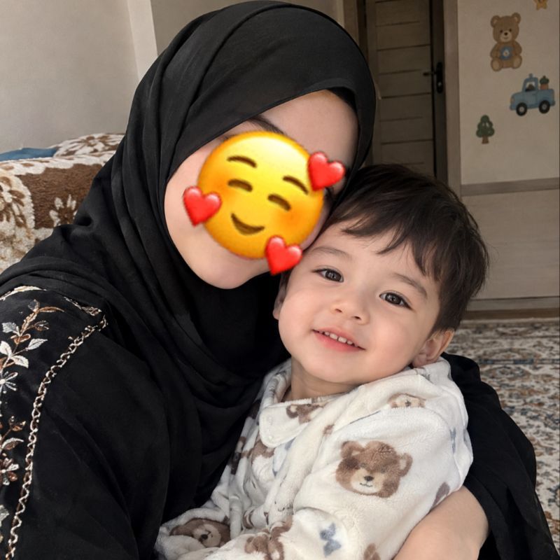 Safiya va Abubakr, mehrli kundalik lahzasi